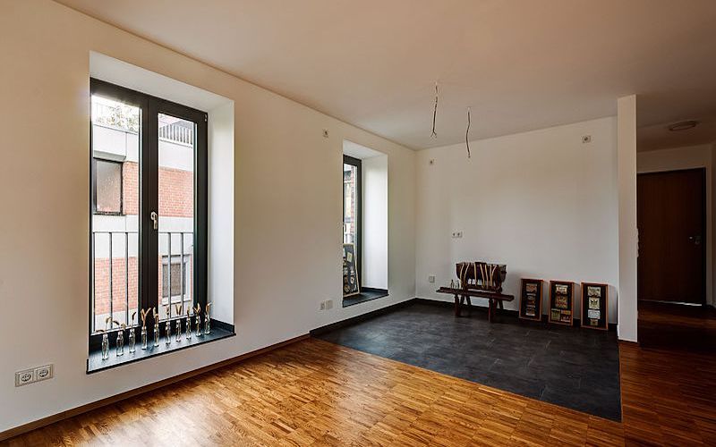 Zwangsversteigerung 6-Zimmer-Wohnung in 20144 Hamburg