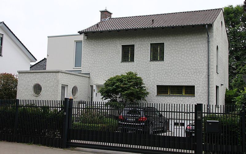 Zwangsversteigerung Einfamilienhaus, mit Garage in 45472 Mülheim an der Ruhr