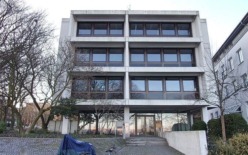Zwangsversteigerung Bauhof mit Bürogebäude und Nebengebäude in 26180 Rastede