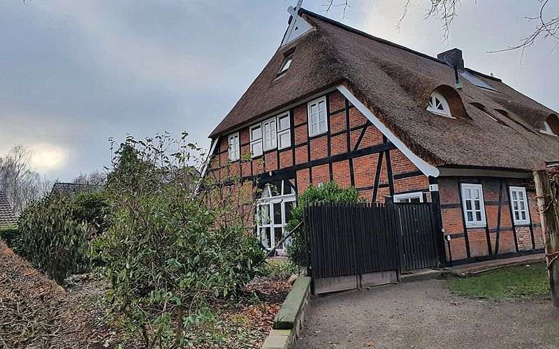 Zwangsversteigerung Wohnhaus, Lagergebäude und Scheune in 38304 Wolfenbüttel